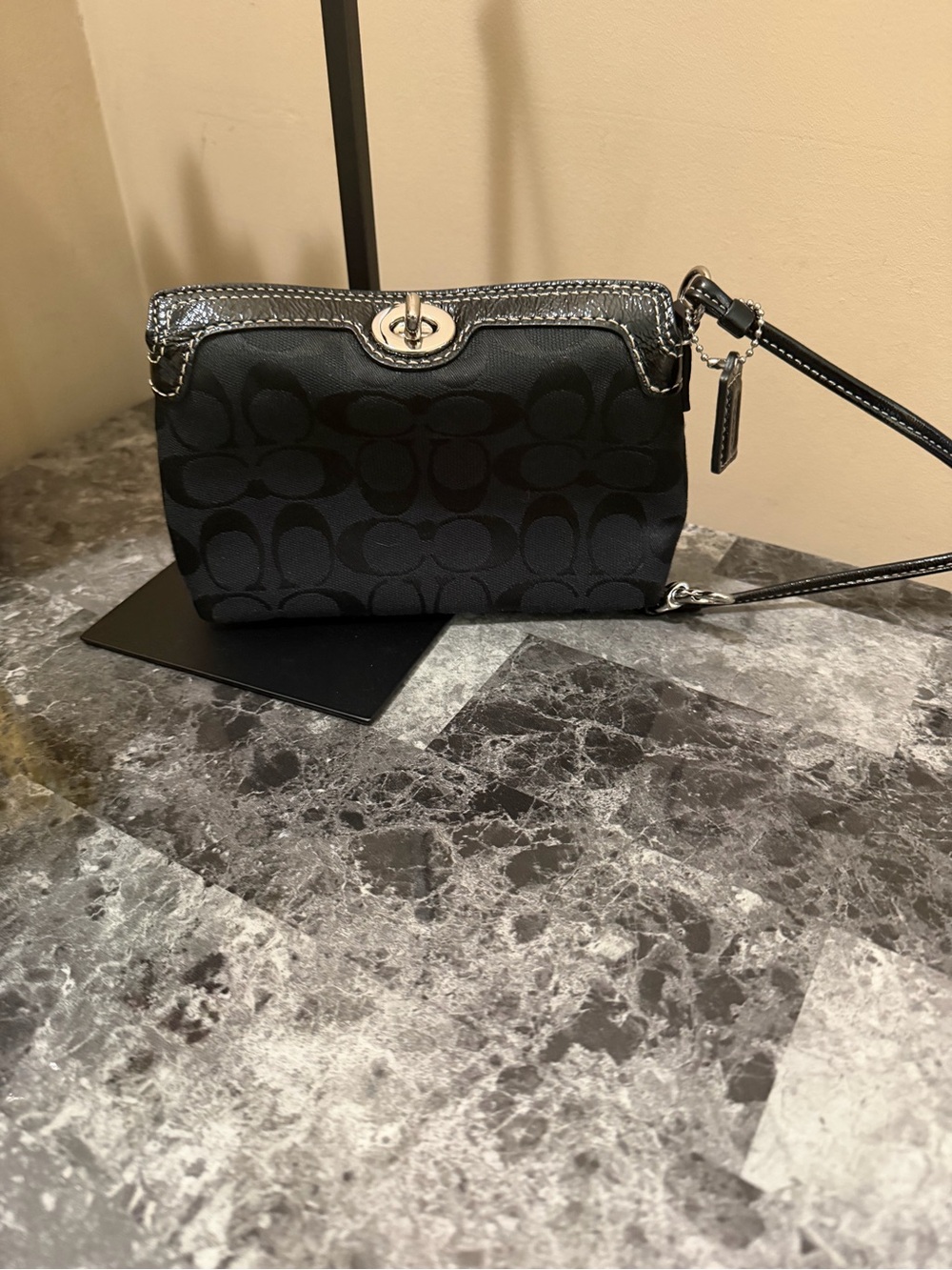 Vintage Coach Legacy Signature Turn-lock Small Hand Bag Wristlet Purse Clutch